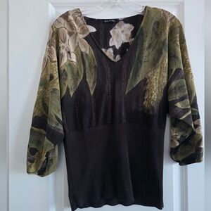 Gaby & Eden Floral V-Neck Cinch Waist Sweater Size Medium